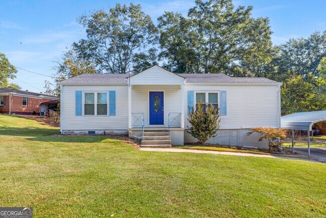 Building Photo - 1801 Crestridge Dr SE