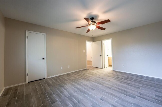 Building Photo - 1607 Greening Way