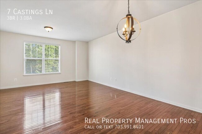 Building Photo - 7 Castings Ln