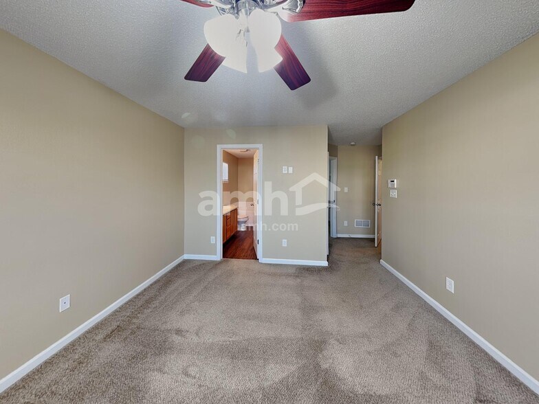 Building Photo - 1438 Dowell St