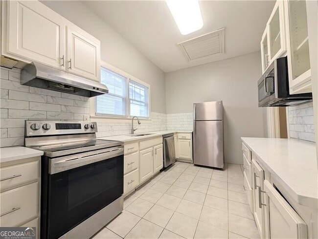 Building Photo - 1716 Thompson Ave