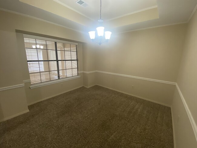 Building Photo - 8604 Timberlyn Way
