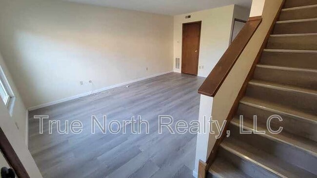 Building Photo - 3102 Jackielane Dr