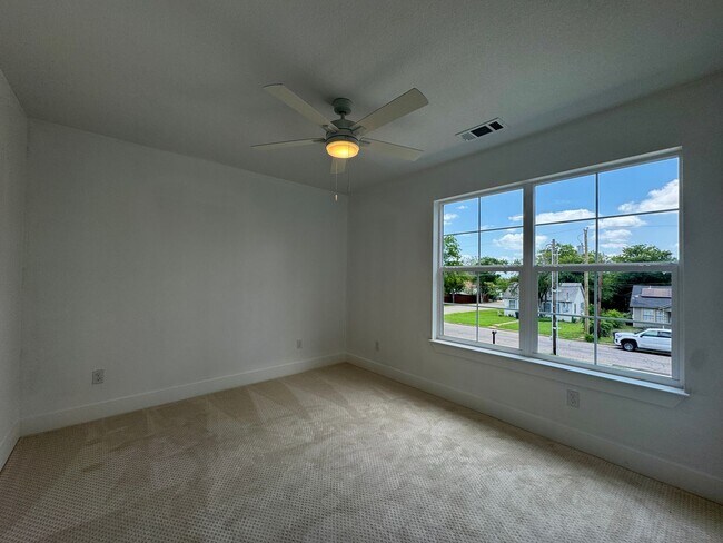 Building Photo - New Duplex For Lease | Accepting Section 8