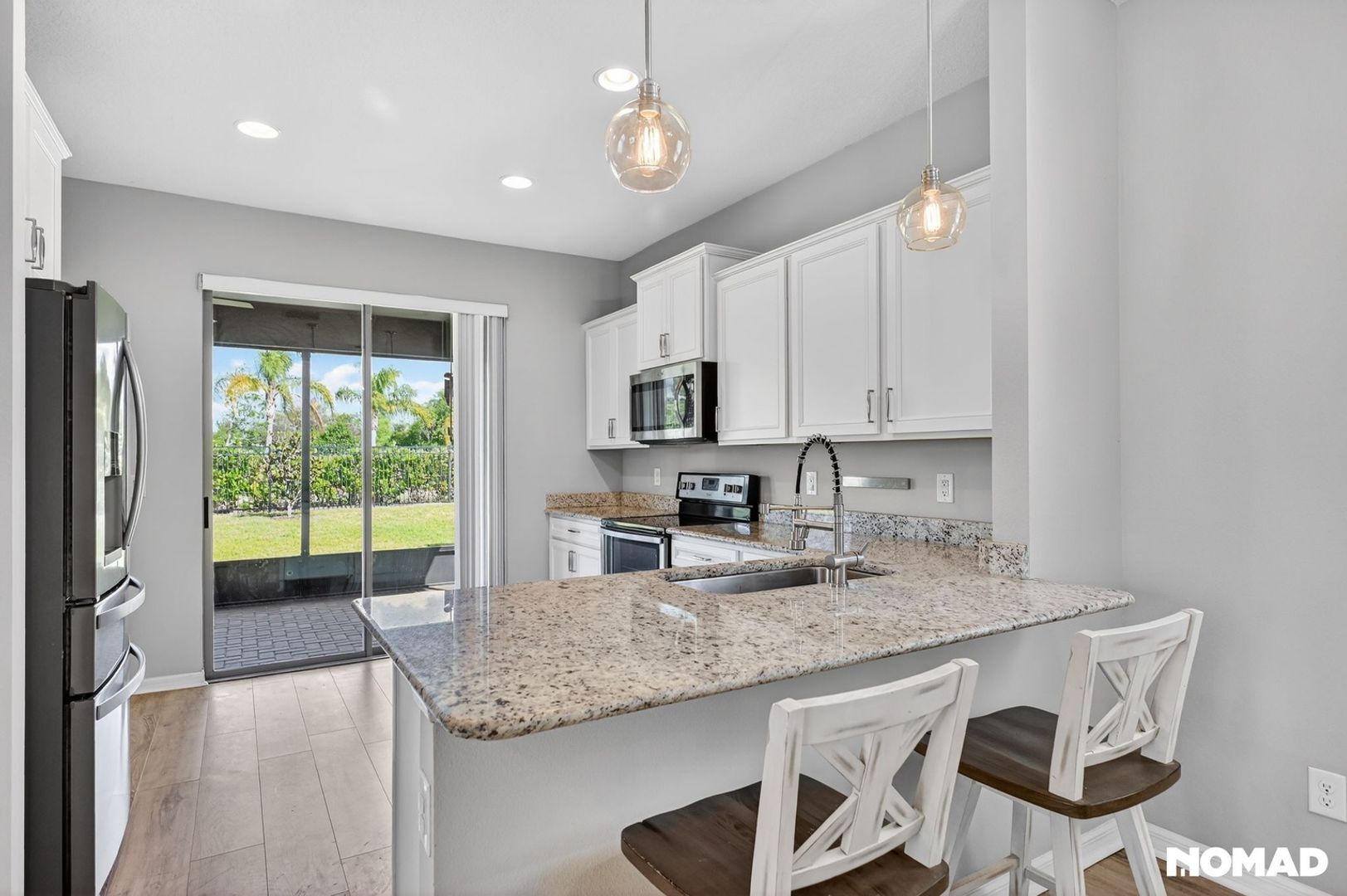 Building Photo - 5332 Fallen Leaf Dr