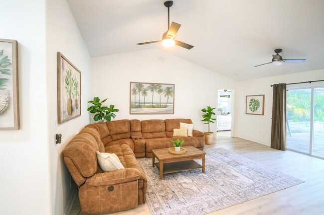 Building Photo - 12207 77th Pl N