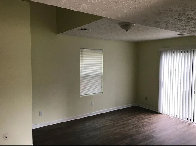 Building Photo - 1757 Prairie Cir