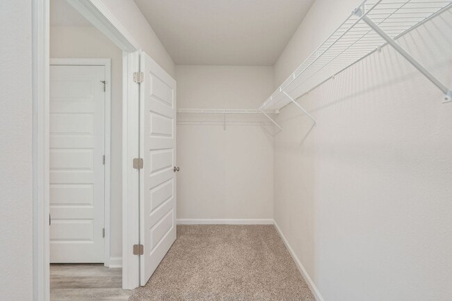 Building Photo - AVAILABLE NOW | BEAUTIFUL 5 BEDROOM, 3 BATH HOME IN MILTON WITH LARGE BACK YARD