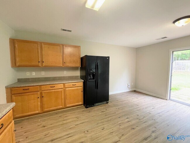 Building Photo - 30003 Westfield Dr