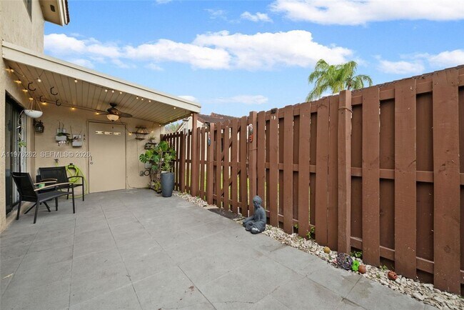 Building Photo - 6523 NW 170th Ln