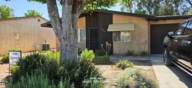 Building Photo - 2 bedroom 1 bath Home in Sierra Bonita 55 and over community