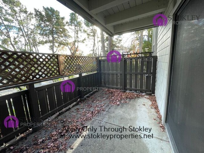 Building Photo - 1477 Marchbanks Dr