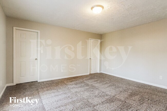 Building Photo - 11413 Kristen Cir