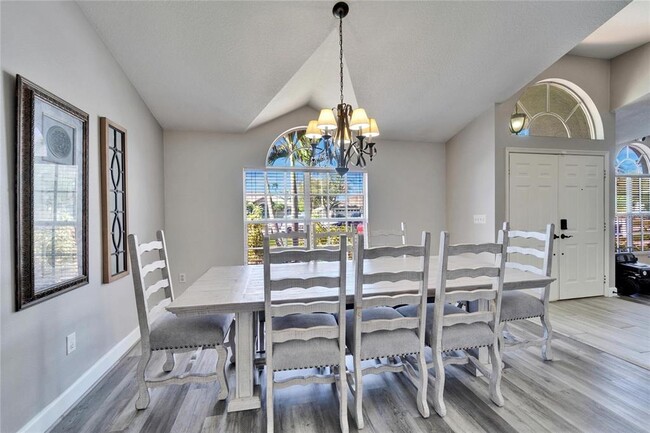Building Photo - 18507 Country Crest Pl