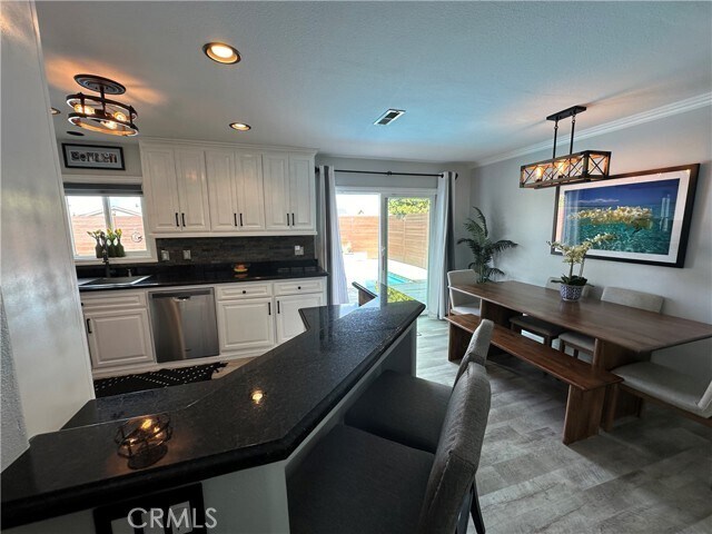 Building Photo - 5311 Hendricksen Dr