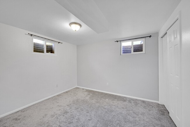 Building Photo - $2,040.95 with $300 off the first month's Rent - 4 Bedrooms, 2 Bathrooms, Single Family Home in C...