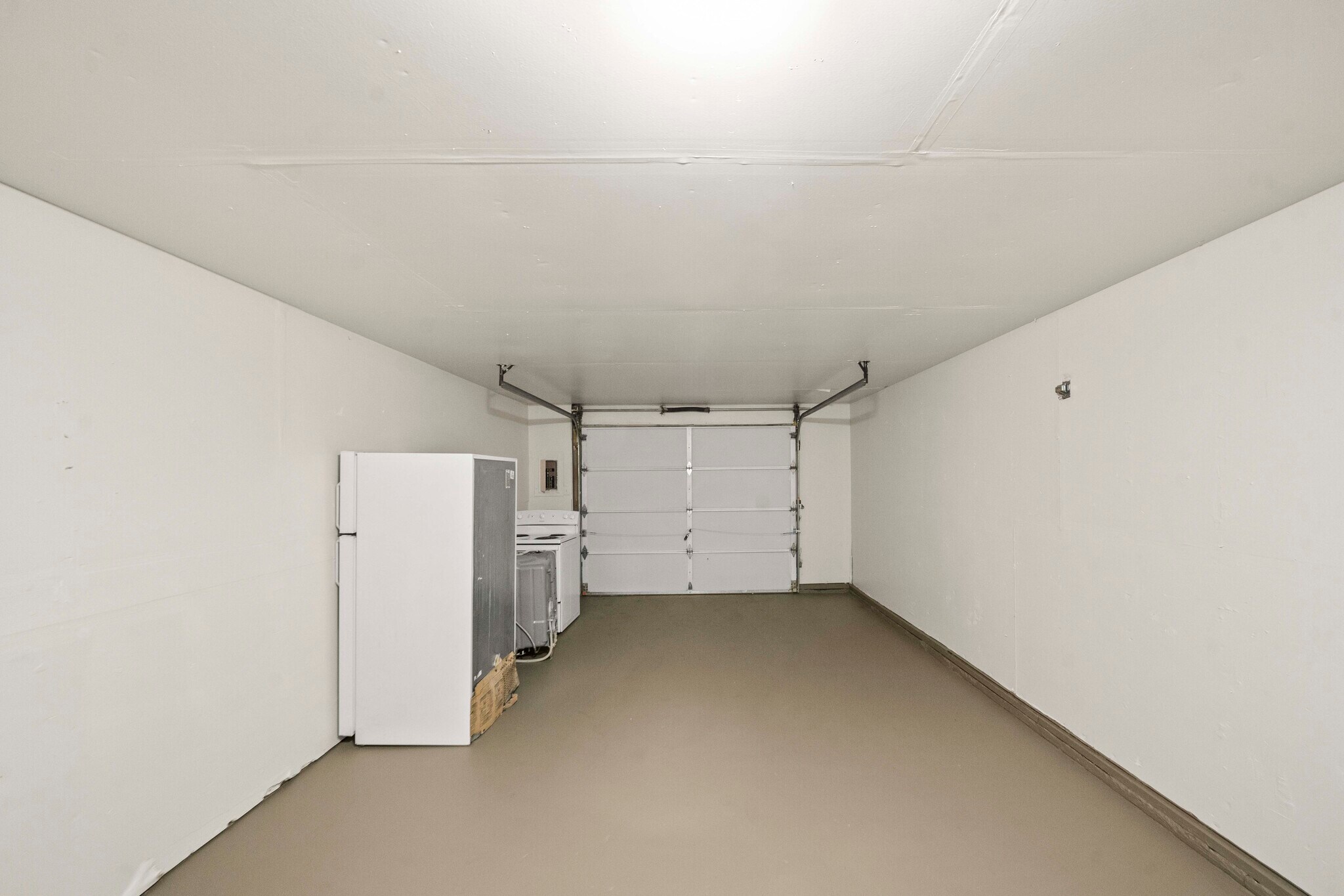 Garage - 523 159th St E