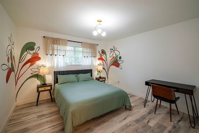 Building Photo - 5918 Lattimer Dr