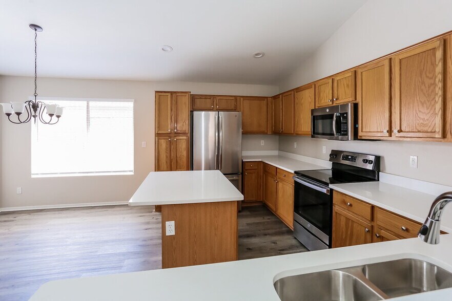 Building Photo - 801 S 125th Ave