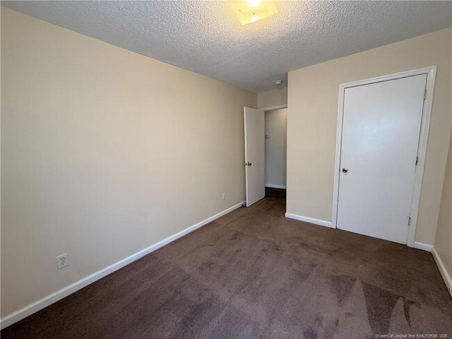 Building Photo - 713 North St