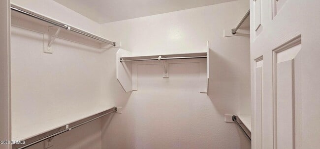 Building Photo - 224 S Cactus St