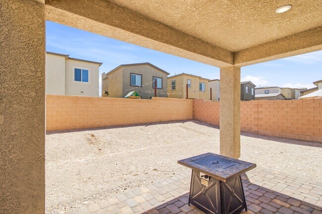 Building Photo - Spacious Southwest Las Vegas Home with Large Loft & Expansive Backyard