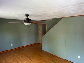 Building Photo - 403 Marlington St