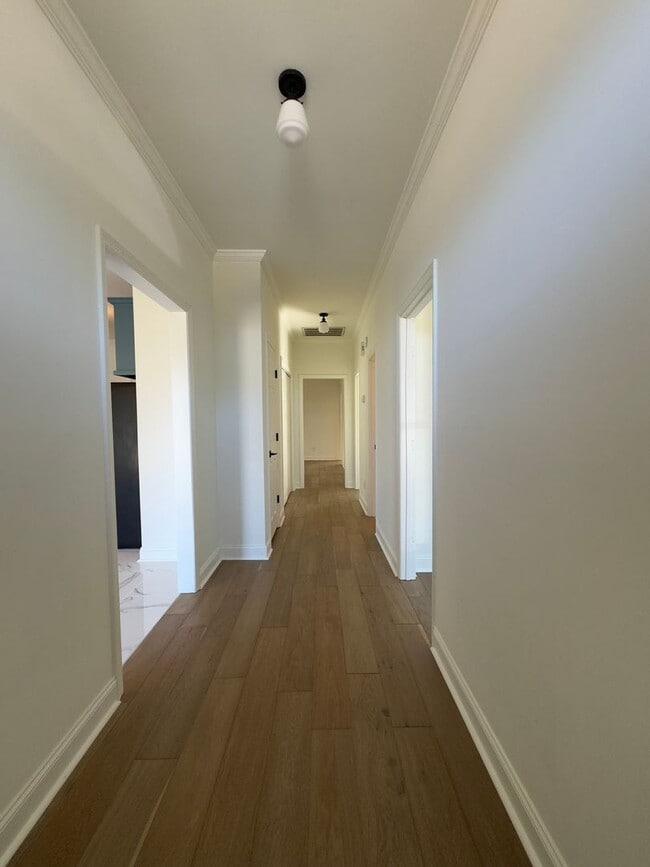 Building Photo - Charming Renovated 3BR/2BA | Cul-de-Sac | Move-In Ready