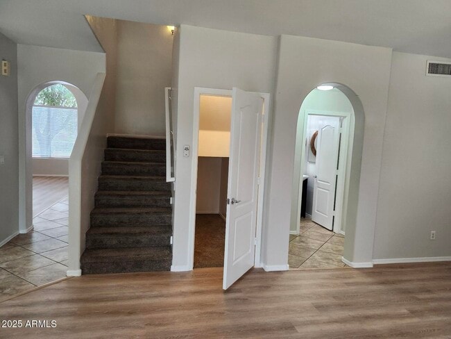 Building Photo - 851 S Cerise