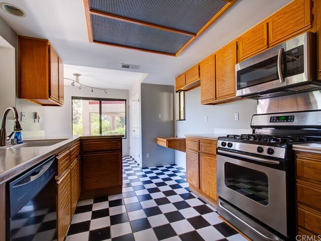 Building Photo - 27780 Inverness-