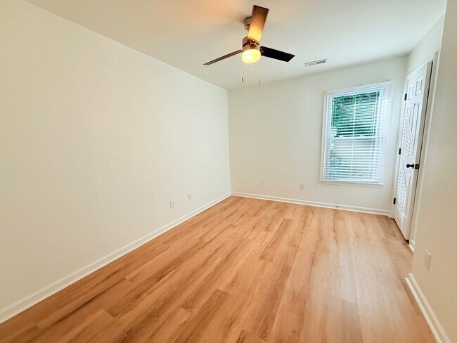 Building Photo - 347 Latham Oaks Ave