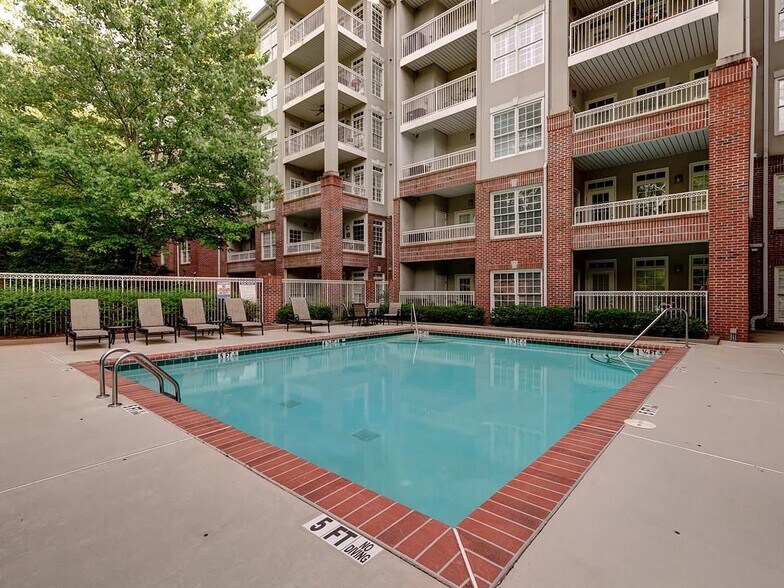 Building Photo - 50 Biscayne Dr NW