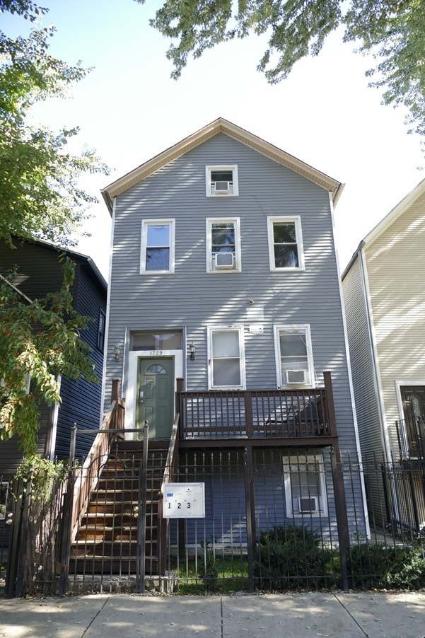 Building Photo - 1729 N Fairfield Ave