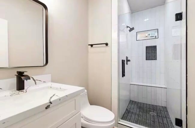 Building Photo - 2406 Truxillo St