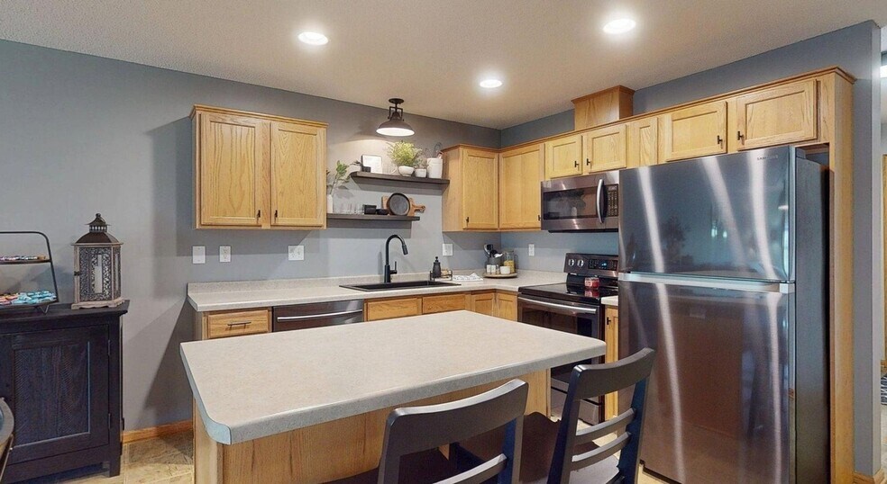 Building Photo - 3057 Venice Ln NW