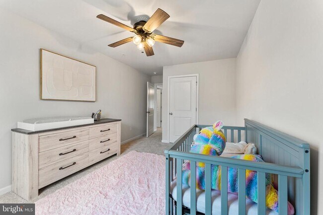 Building Photo - 493 Ensemble Wy