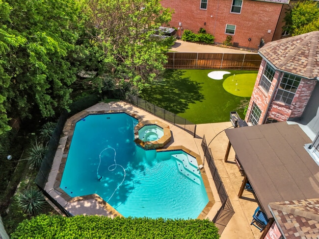 Building Photo - 3209 Normandy Dr