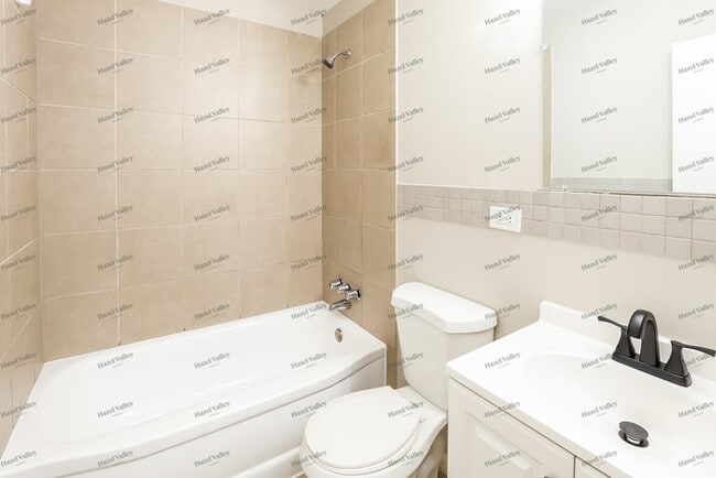 Building Photo - 1310 N Indian Ln