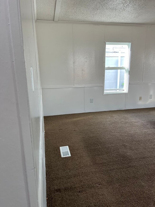 Building Photo - Welcome to the charming Riverdale Farms subdivision in Thornton, CO, where a delightful 3-bedroom...