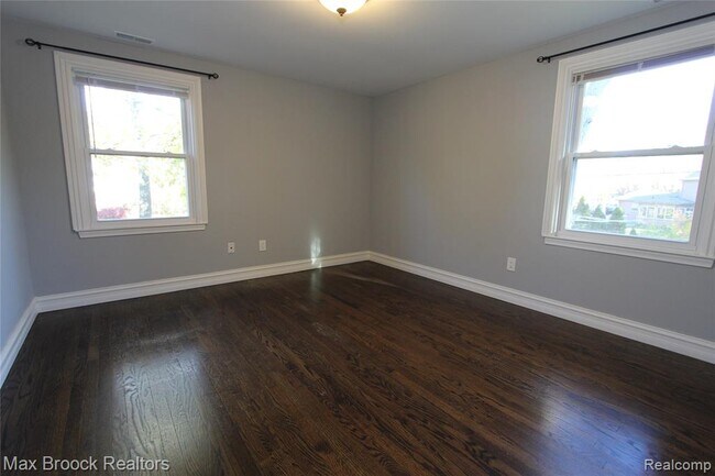 Building Photo - 30024 Beacontree St