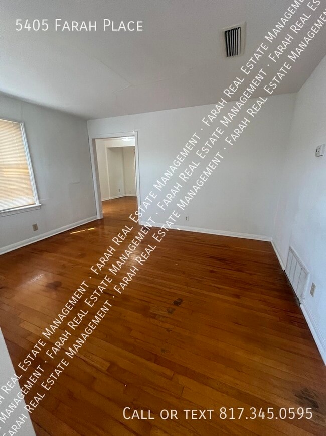Building Photo - 5405 Farah Pl