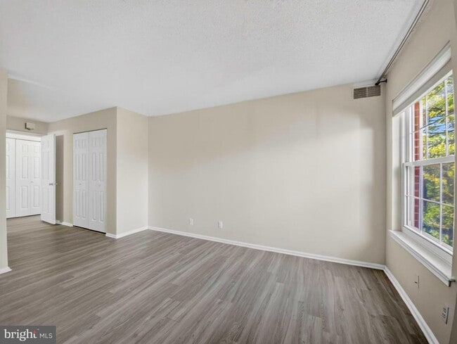 Building Photo - 7680 Tremayne Pl