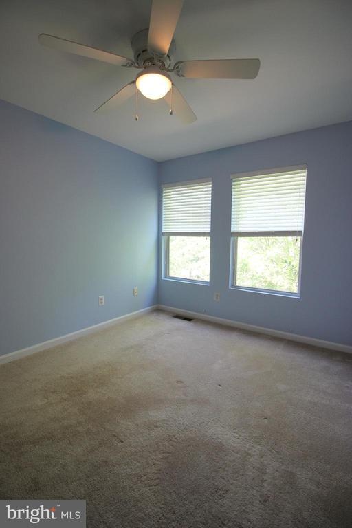 Building Photo - 12058 Edgemere Cir