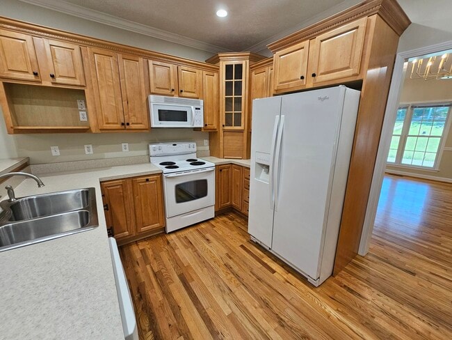 Building Photo - 8638 Reedy Creek Rd