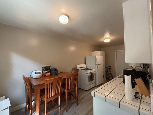 Building Photo - 317-319 D Street