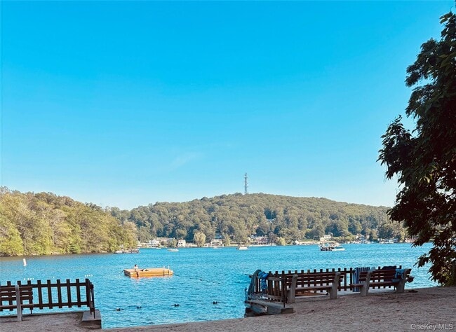 Building Photo - 109 South Terrace