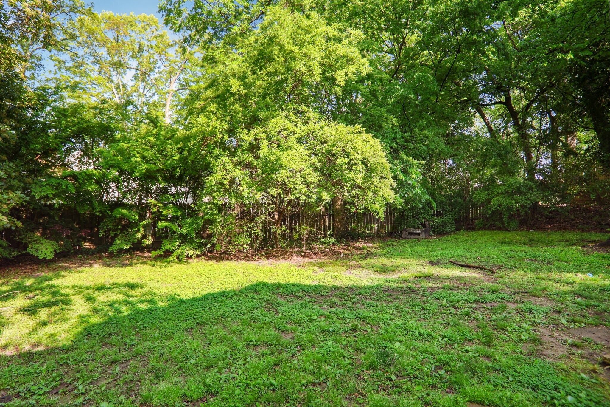 Building Photo - 2728 Tallulah Dr NE