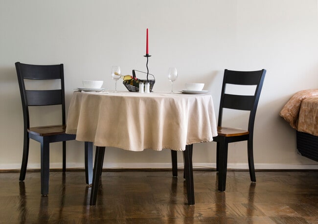 Dining Area - 11801 Rockville Pike