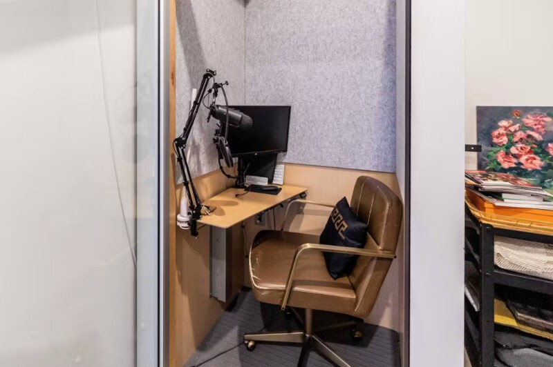 Building Photo - 730 29th St