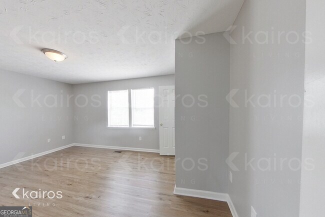 Building Photo - 150 Deer Pkwy
